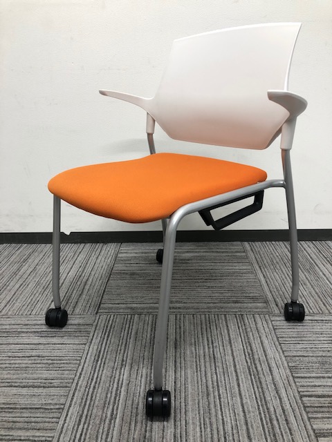 【4脚入荷！】イトーキ　ステンザシリーズ　｜ミーティングチェア【商談・研修用に】
                        ステンザ
                                    中古
            