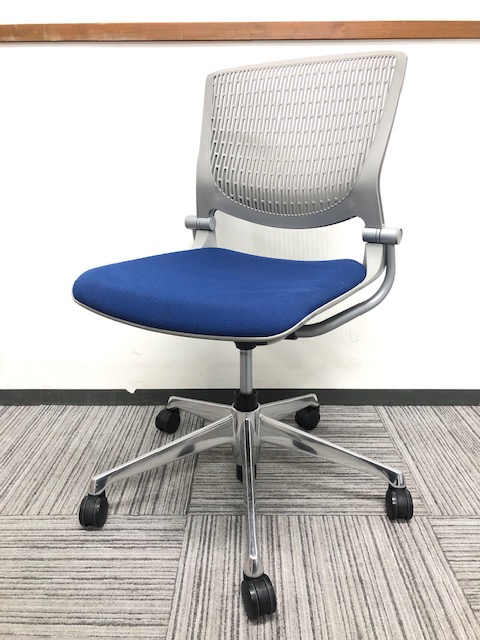 【10脚入荷！】オカムラ　グラータ｜ミーティングチェア【商談・研修用に】
                        グラータ
                                    中古
            