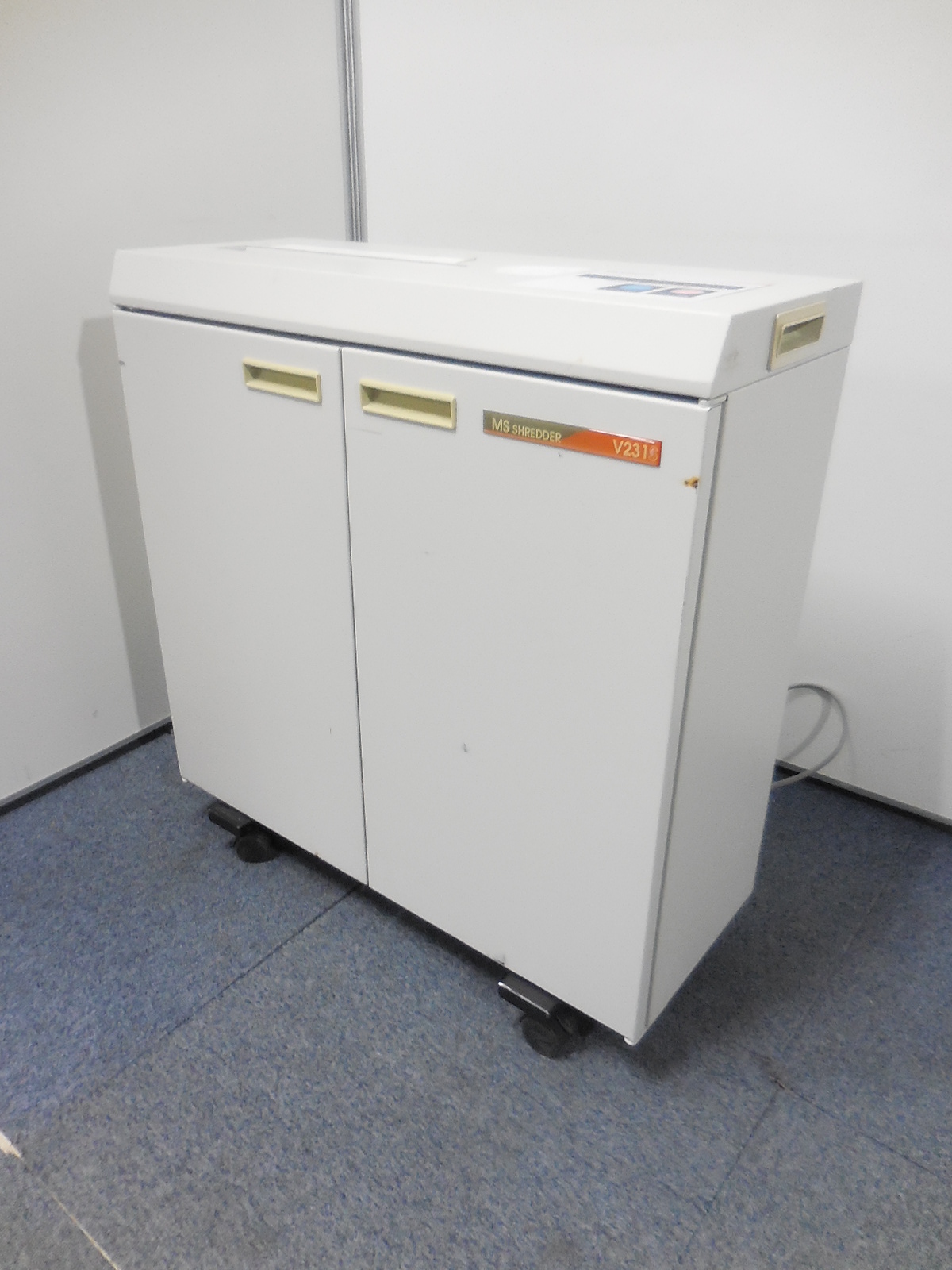 【オフィスのスタンダードモデル】明光商会製のMSVシリーズ、シュレッダー入荷！　◆スパイラルカット
                        MSシリーズ
                                    中古
            