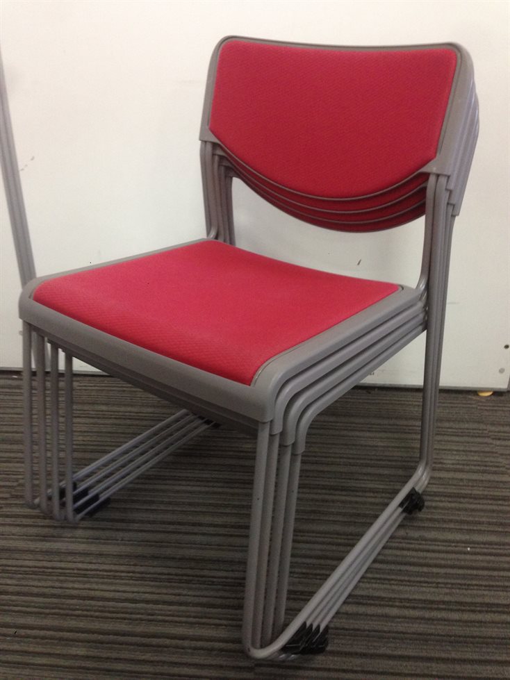 【お得な4脚セット！】単品購入よりお買い得です！スタッキングチェア
                        その他シリーズ
                                    中古
            