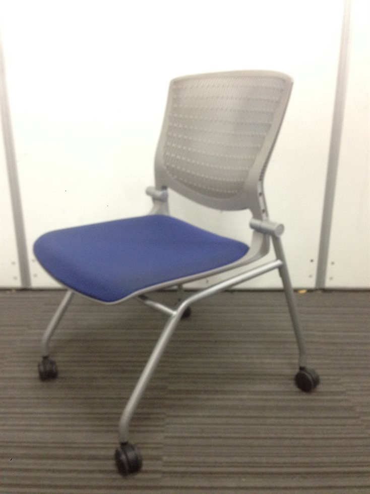 【人気商品‼】グラータシリーズ｜大人気ミーティングチェア‼
                        グラータ
                                    中古
            