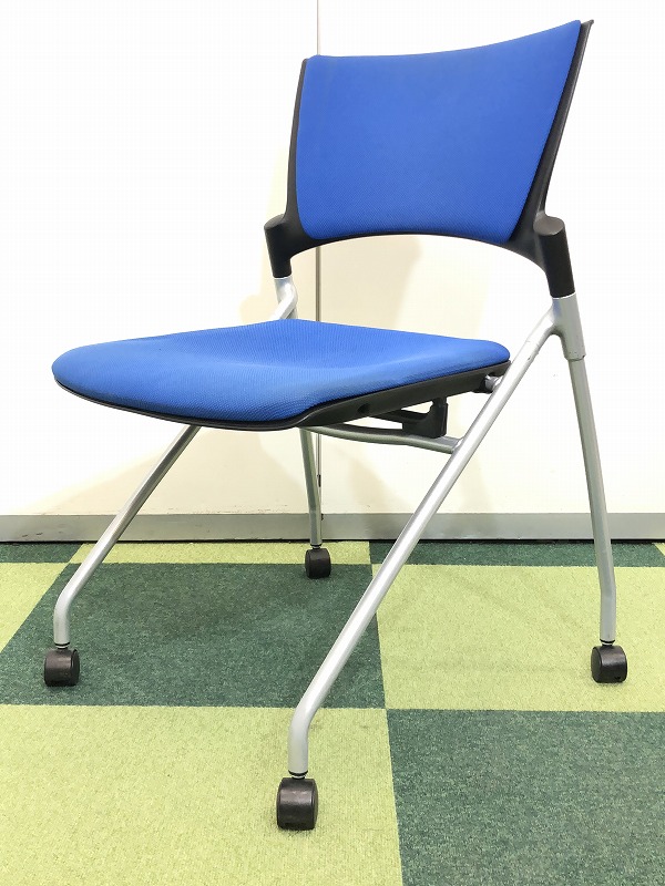 【大人気！】【大量入荷！】ミーティングチェアとしてとても人気のマノスチェアです。
                        マノス
                                    中古
            