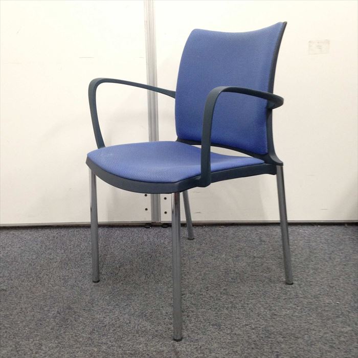 【4脚入荷】■肘付きなのでミーティングや休憩室、塾や研究所等に！■ブルー■キャスター無しタイプ■スタッキングチェア
                        その他シリーズ
                                    中古
            