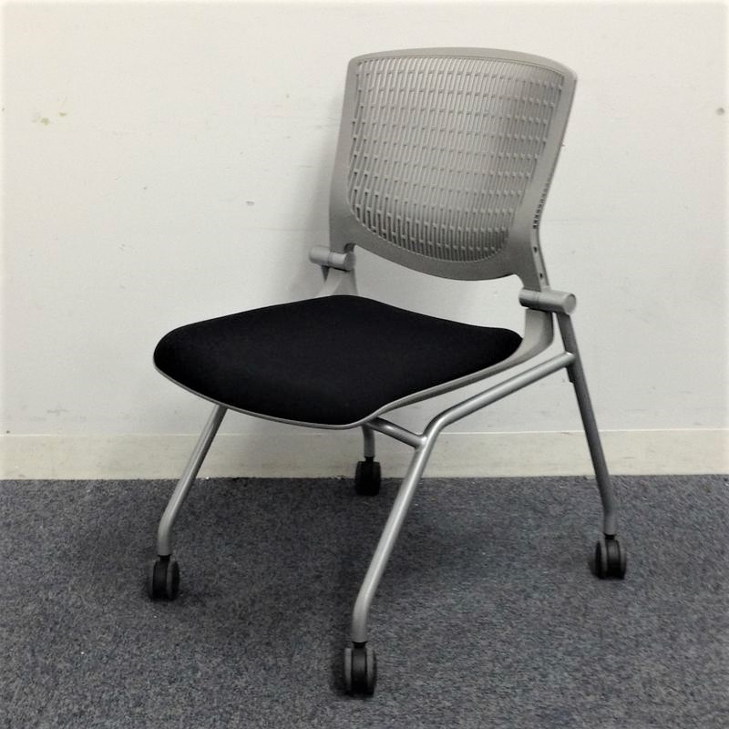 【快適！長時間の会議向け！】Grata(グラータ)　ネスティング収納可能
                        グラータ
                                    中古
            