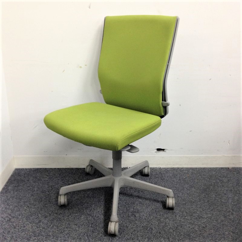 【在庫入替】異硬度クッションにより使用者の身体にフィット！各種機能搭載！【おつとめ】
                        エスクード（クッション） 
                                    中古
            