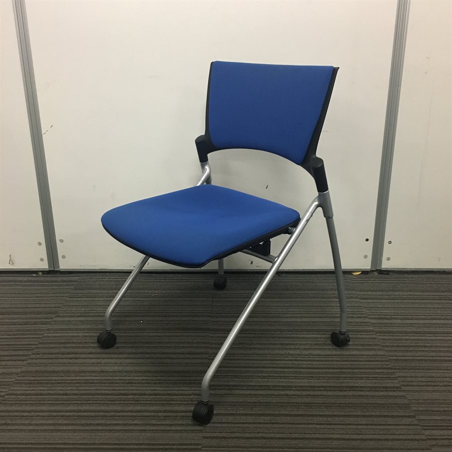 【軽快なデザイン！！】イトーキ製｜マノスチェア7台入荷致しました！
                        マノス
                                    中古
            