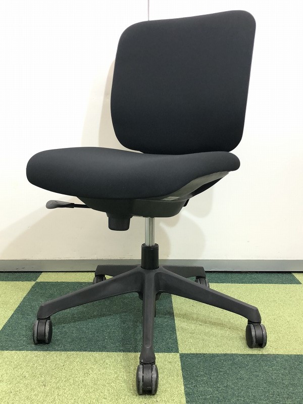 状態がいいブラックチェア！！【CG-R】
                        CG-R
                                    中古
            