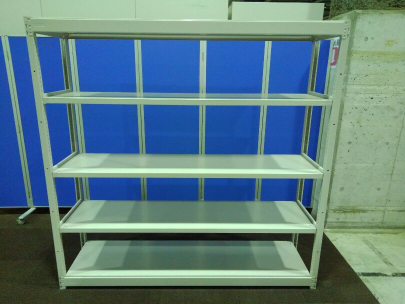 イトーキの中古ラックが1台入荷しました！！②　天地5段　耐荷重：段/200kg　ボルトレスなので組立も簡単！　同タイプのW1540/D625タイプも入荷しております。　 ※マテハン本舗の中古商品は、千葉県柏市に在庫がございます。
                        不明
                                    中古
            
