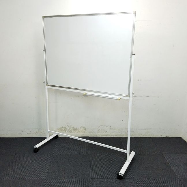 【1台入荷】両面ホワイトボード！W1200サイズで小ぶりになります！中古　ホワイトボード
                        その他シリーズ
                                    中古
            