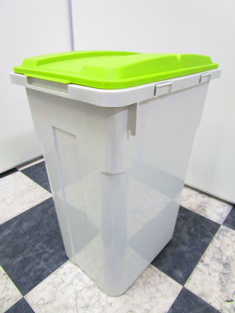 事務所をキレイに保つための必需品　ダストボックス入荷致しました。
                        -
                                    中古
            