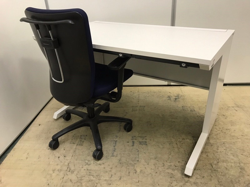 （平机＋チェアセット）状態が綺麗なセット商品の販売です！国内メーカーの商品ですので耐久性もある商品です！
                        その他
                                    中古
            