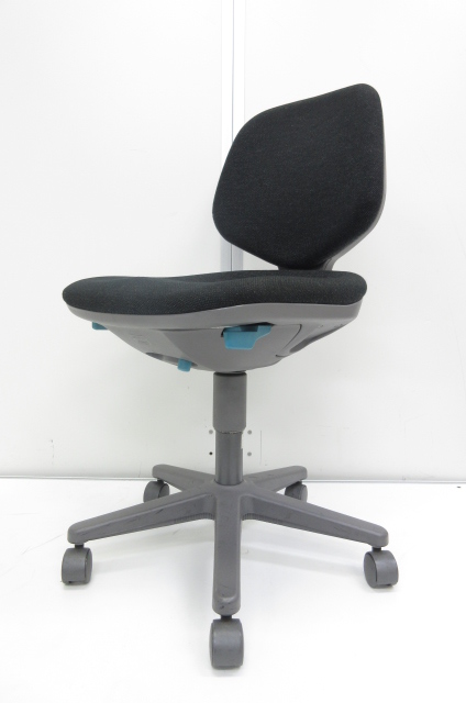 【状態良好!!】イスの入替をご検討の方にオススメ!!シンプルな事務用イス!!
                        バイオテック3
                                    中古
            