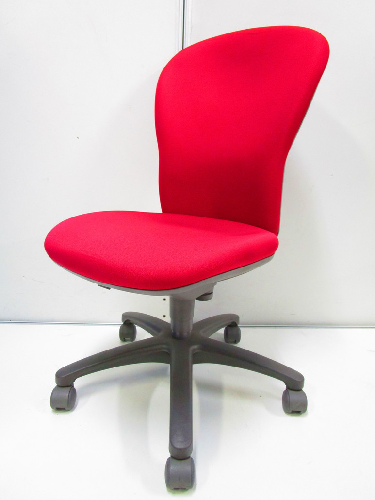 1脚限定！赤色のレグノチェア！明るめの色が好きな方に！1脚のみなのでお安くご提供いたします【B】【A00568703】
                        レグノ
                                    中古
            