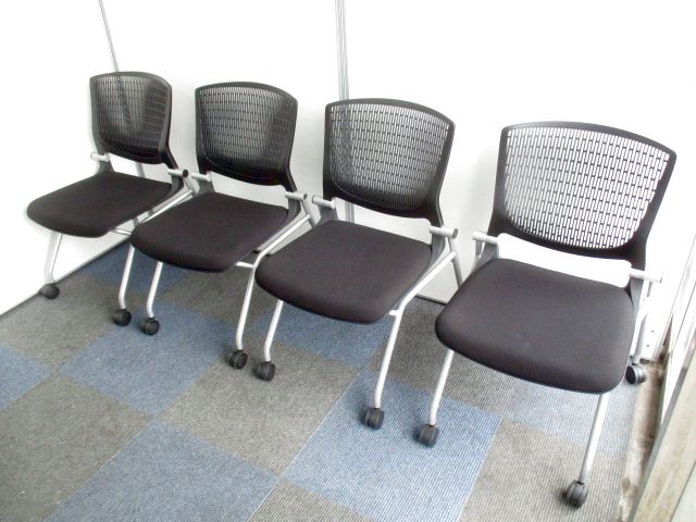 【4脚セット商品!!】単品購入よりお得です！【会議室に最適です】
                        グラータ
                                    中古
            