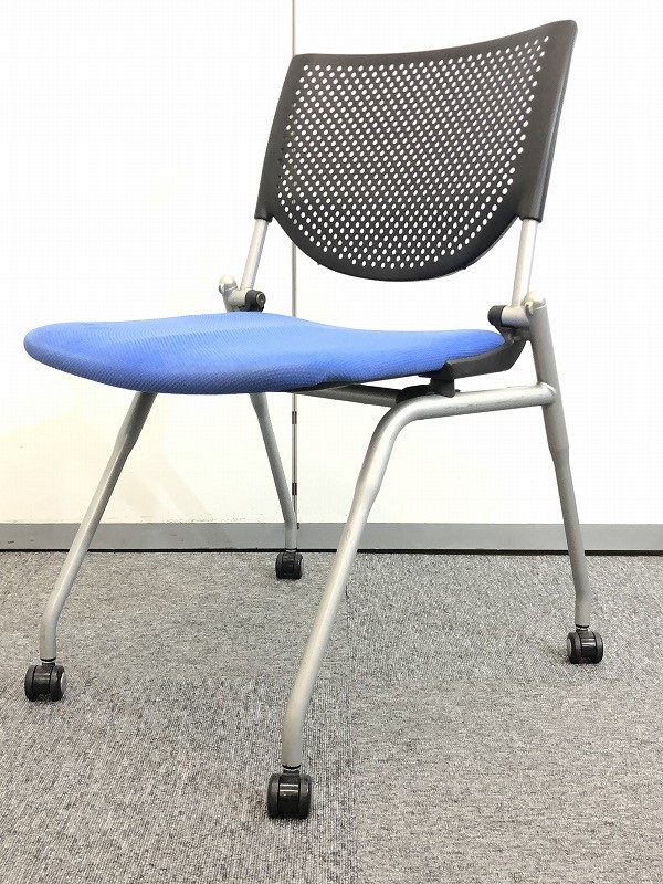 【安心の国内メーカー製】シンプル過ぎずおしゃれ過ぎない落ち着いたミーティングチェア！
                        プロスタック
                                    中古
            