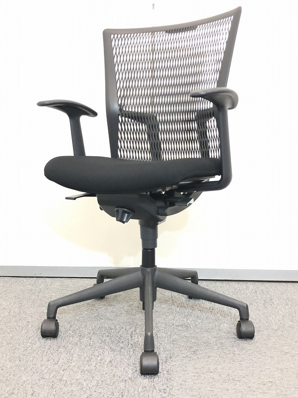 【17脚入荷】内田洋行製アクトディア　新開発の樹脂メッシュで身体に柔軟に対応可能！！
                        アクトディア 
                                    中古
            