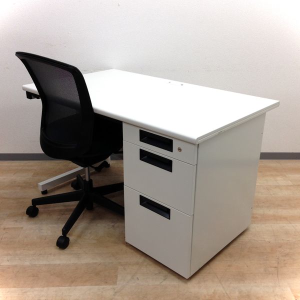 PLUS 片袖　127+コクヨ　バリシア
                        その他シリーズ
                                    中古
            