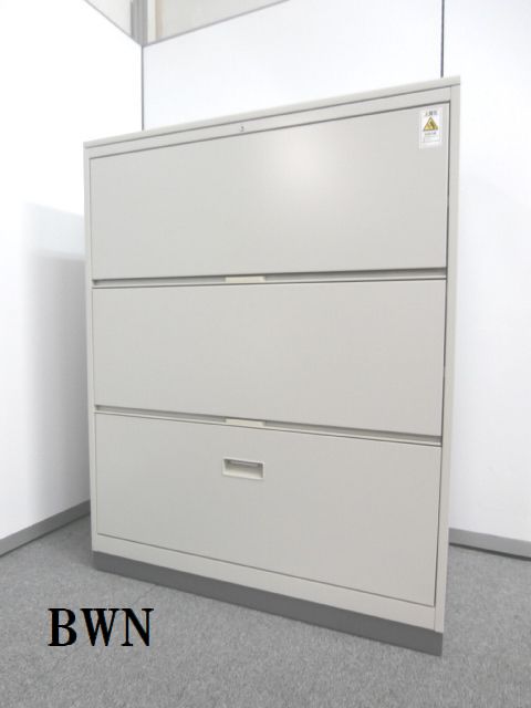 注目商品！！【商品入替の為、お求めやすくなりました！！上に段は扉開閉タイプで３段目はラテラルタイプになります！！】■おつとめ品
                        ビジネスウォールNタイプ
                                    中古
            