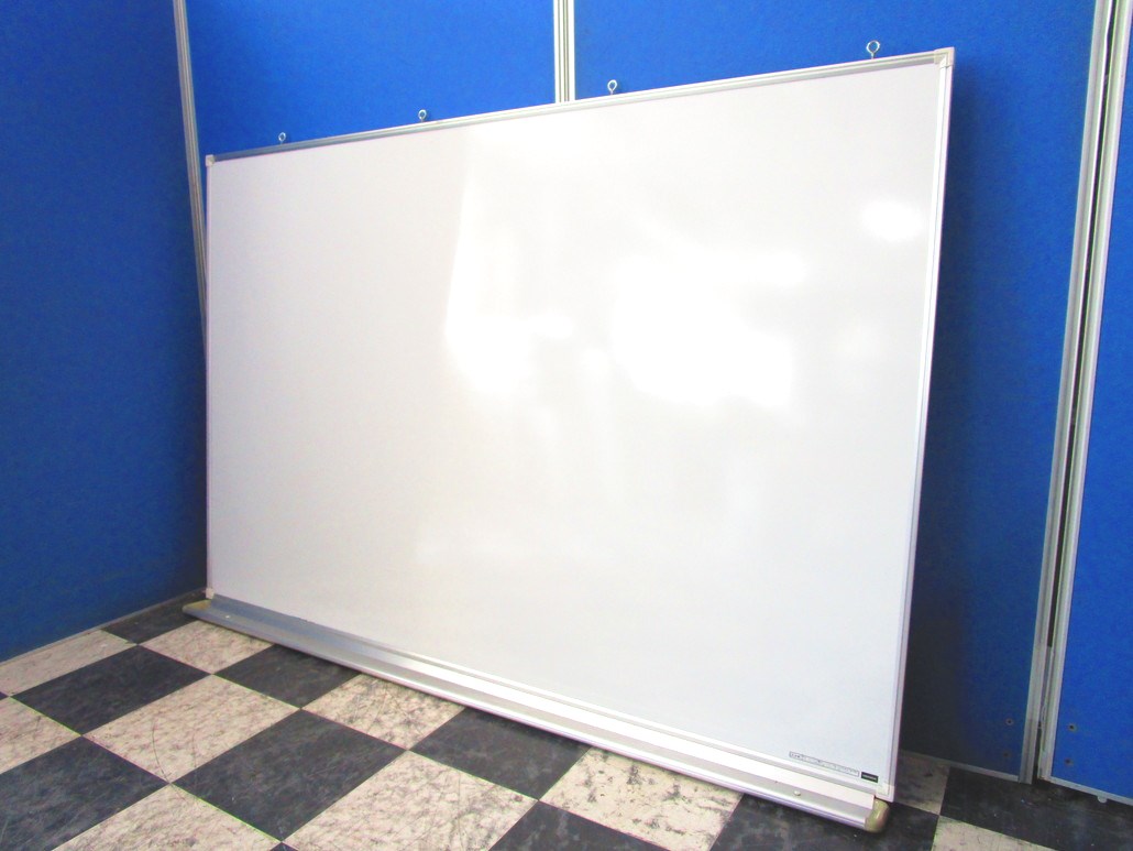 縦が少し大きい壁掛けホワイトボード！なかなか入荷しない珍しい商品です
                        その他
                                    中古
            