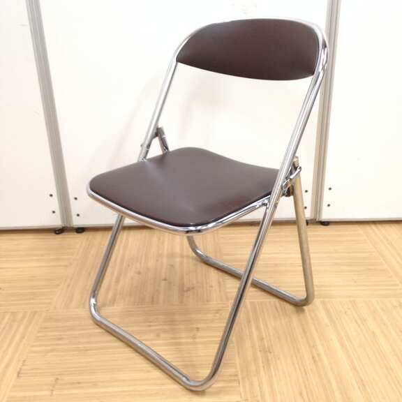 【1脚限定商品！】コクヨのブラウン,シルバー色チェア！折り畳み式でオフィスにピッタリ！
                        その他シリーズ
                                    中古
            