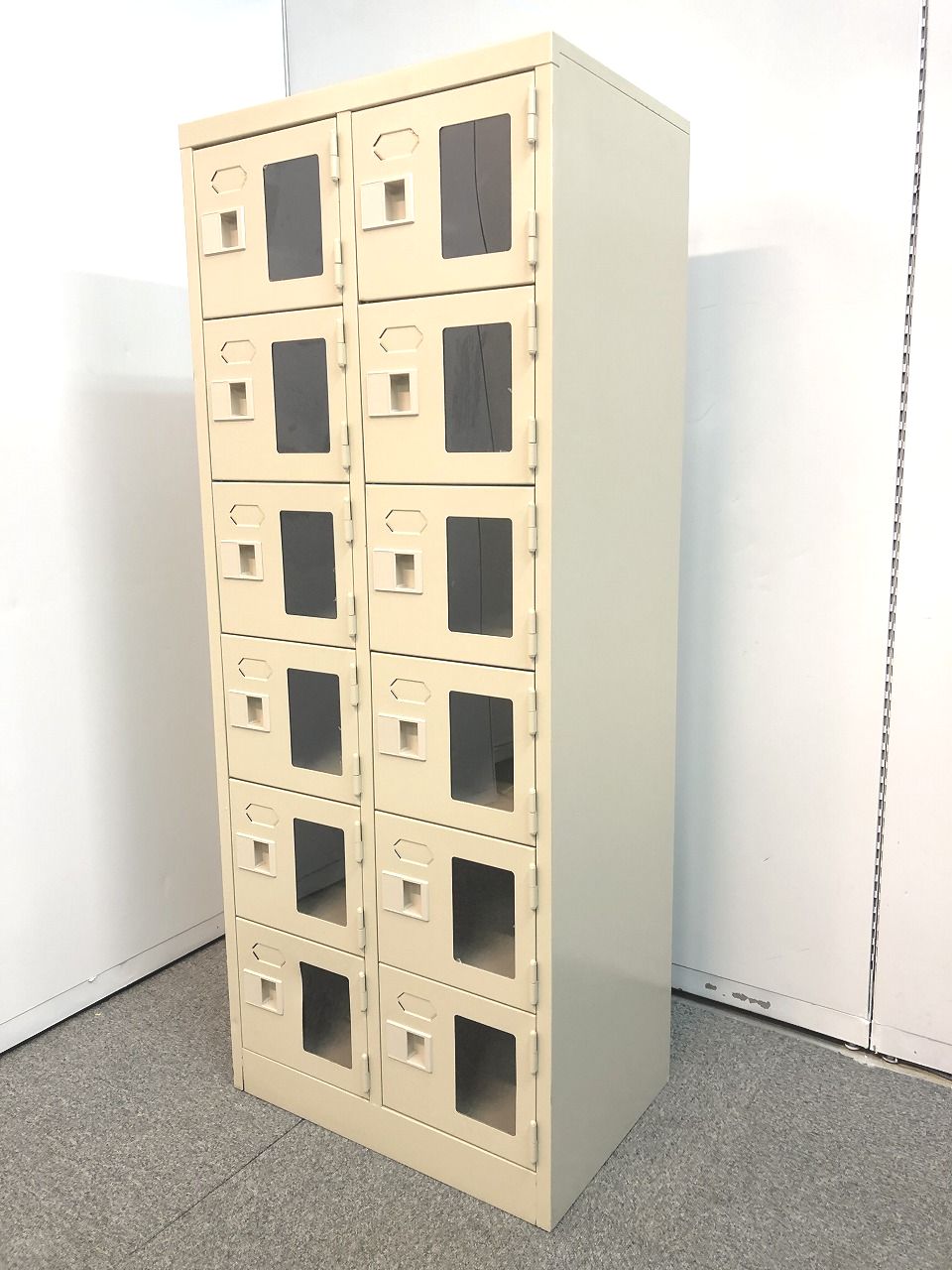 【中が見えるので取り出しも迷わない１２人用シューズボックスになります！！】■おつとめ品
                        -
                                    中古
            