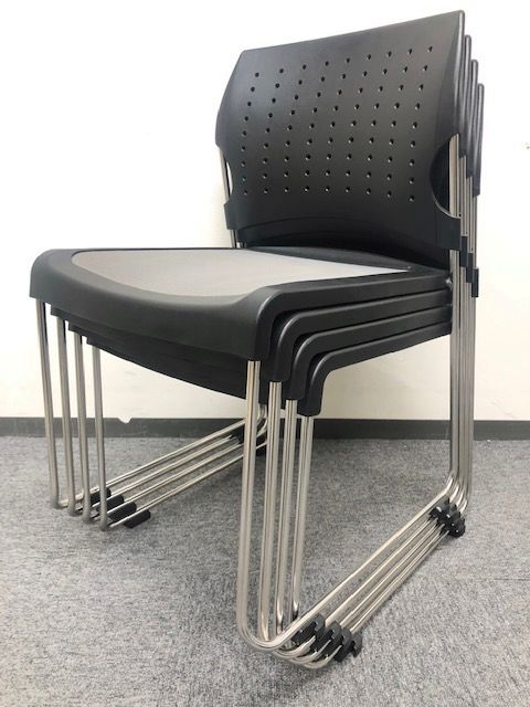 【4脚セット】グレー×メッシュの通気性抜群の会議・ミーティングチェア【重ねて収納可】
                        その他シリーズ
                                    中古
            