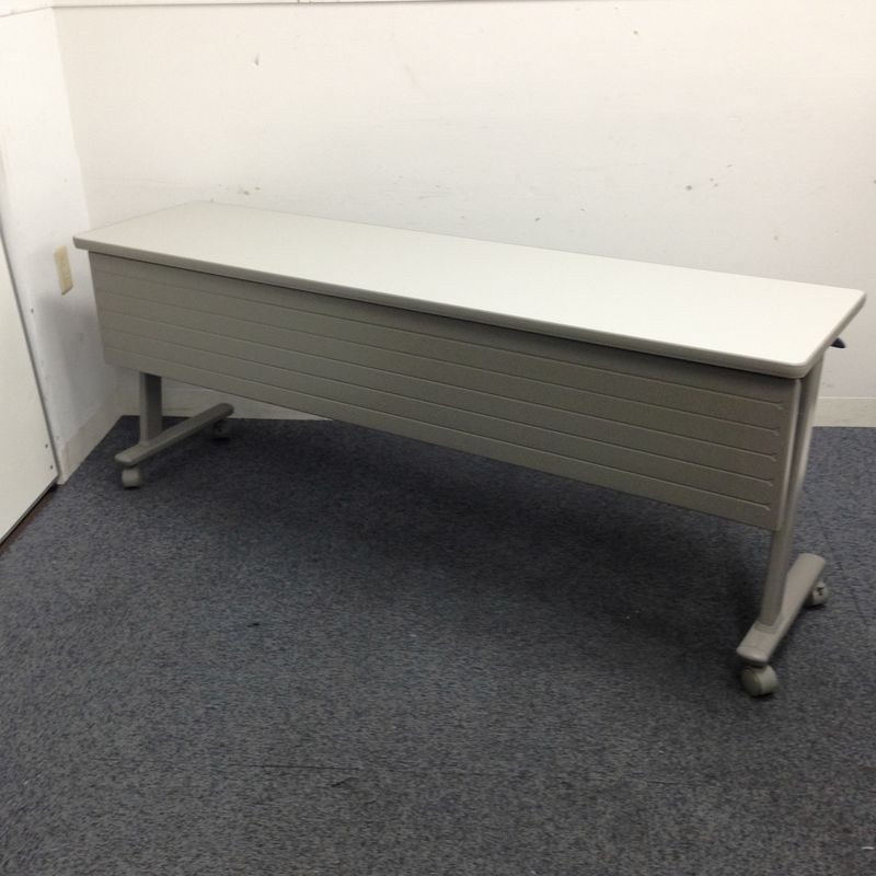 奥行きスリムサイズ　幕板付きで気遣いもOK！幅1800　奥行き450mm 　
                        その他シリーズ
                                    中古
            