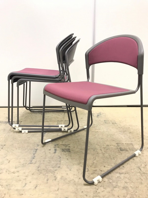 【4脚セット】お買い得商品！！内田洋行製　スタッキングチェア　M-140シリーズ　色も明るいピンク！
                        MP-140シリーズ
                                    中古
            