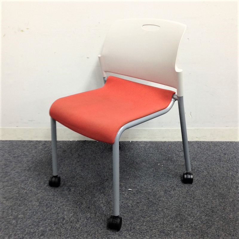 軽快なカラーリング！ホワイト×オレンジ　スタッキング　
                        MF-270シリーズ 
                                    中古
            