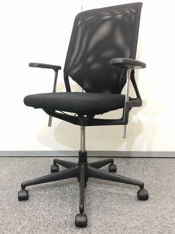 中古】メダ２チェア 417402GQ vitra/ヴィトラ 肘付ハイバックチェア