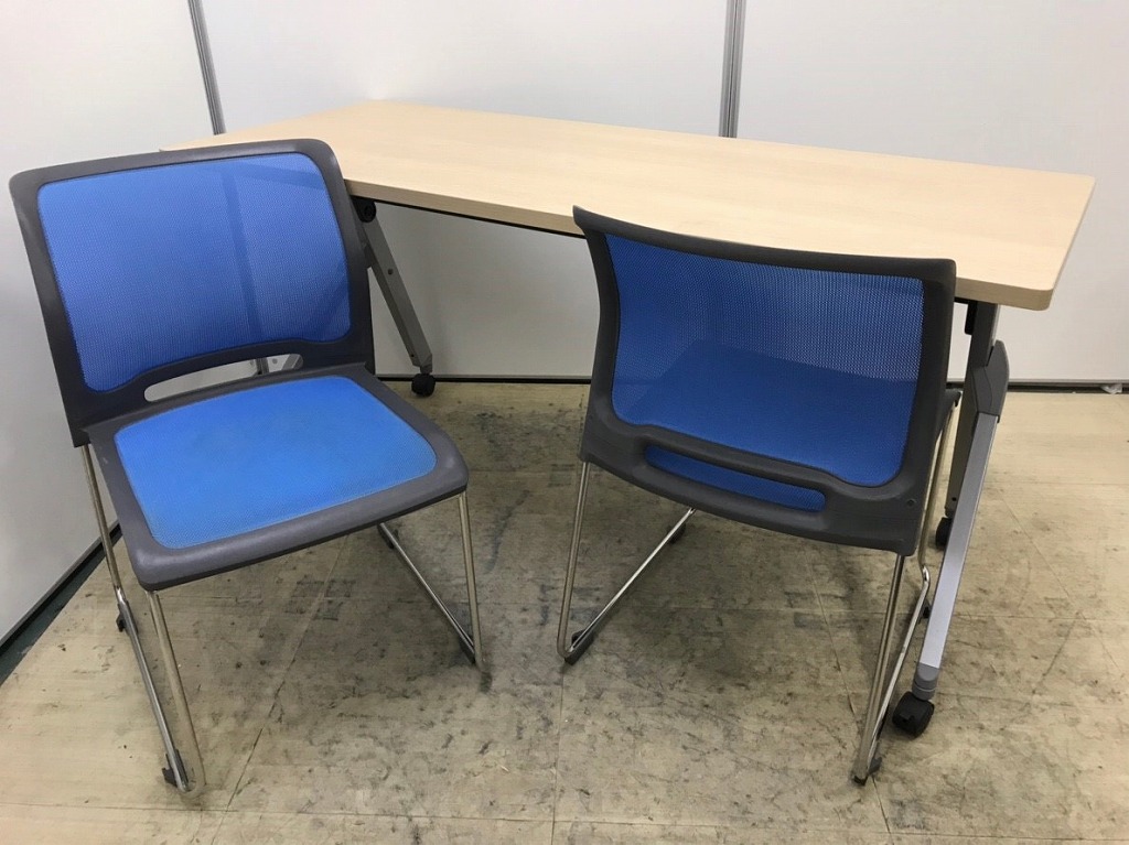 【セット商品】サイドスタックテーブル×スタッキングチェア2脚　会議、セミナーなどで活躍すること間違いなし！
                        フラプター
                                    中古
            