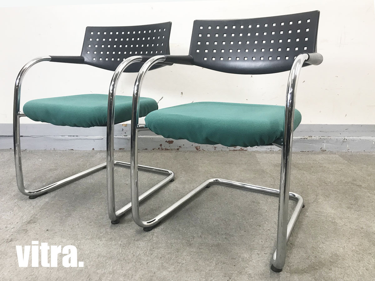 vitra/ヴィトラ　ビザビ　2脚セット　緑x黒　アントニオチッテリオ　hhstyle
                        visavis
                                    中古
            