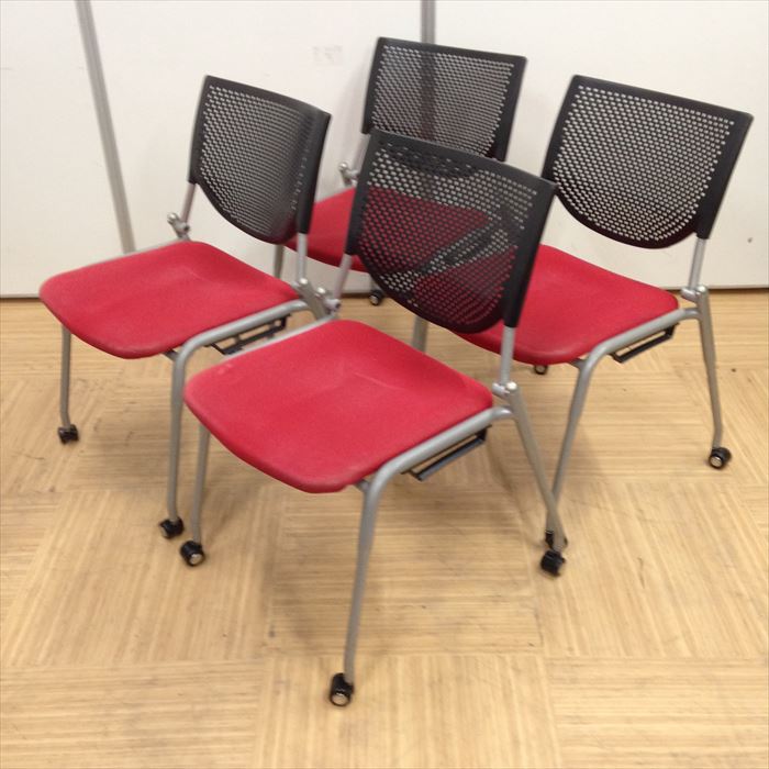 【4脚セット商品！】キャスター付き｜明るいレッド色の会議チェアの4脚セット
                        プロスタック
                                    中古
            