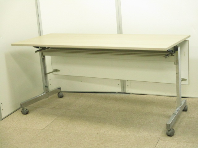 【セミナーや研修等に大活躍!!】会議室にあると便利なスタックテーブル!!上品な木目でオシャレな空間を演出!!
                        その他シリーズ
                                    中古
            