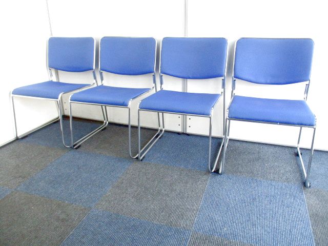 【お得な4脚1セット】会議室におすすめです【重ねて収納可能】
                        　
                                    中古
            