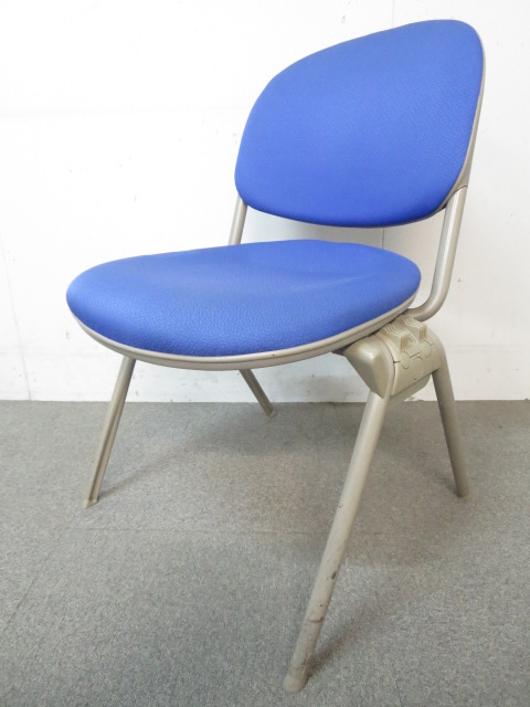 【ワンランク上の快適クッション！】■TORSION(トーションライン)　 スタッキングチェア　ブルー
                        トーションライン 
                                    中古
            