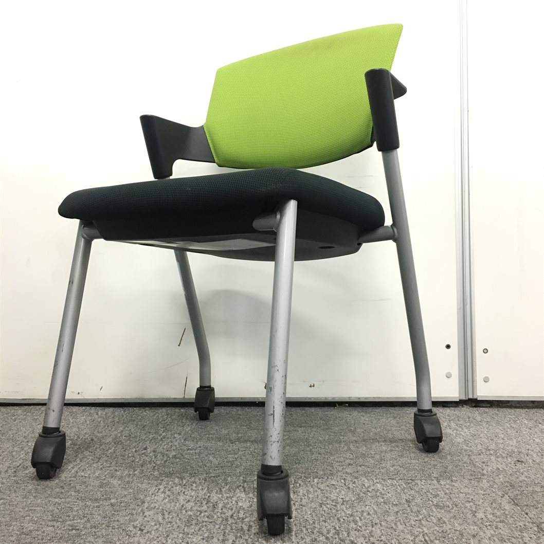 【大人気シリーズ！！】コクヨ製｜プロッティチェア　キャスター付きで移動もらくらく！
                        プロッティ（キャスター付）
                                    中古
            