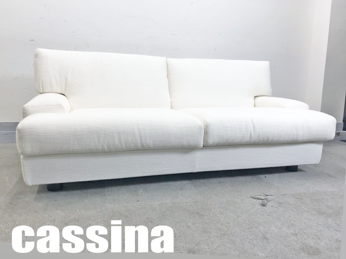 cassina/カッシーナ　DONEGAL / ドネガル 　2.5人掛けルソファ　ヴィコ・マジストレッティ
                        　
                                    中古
            