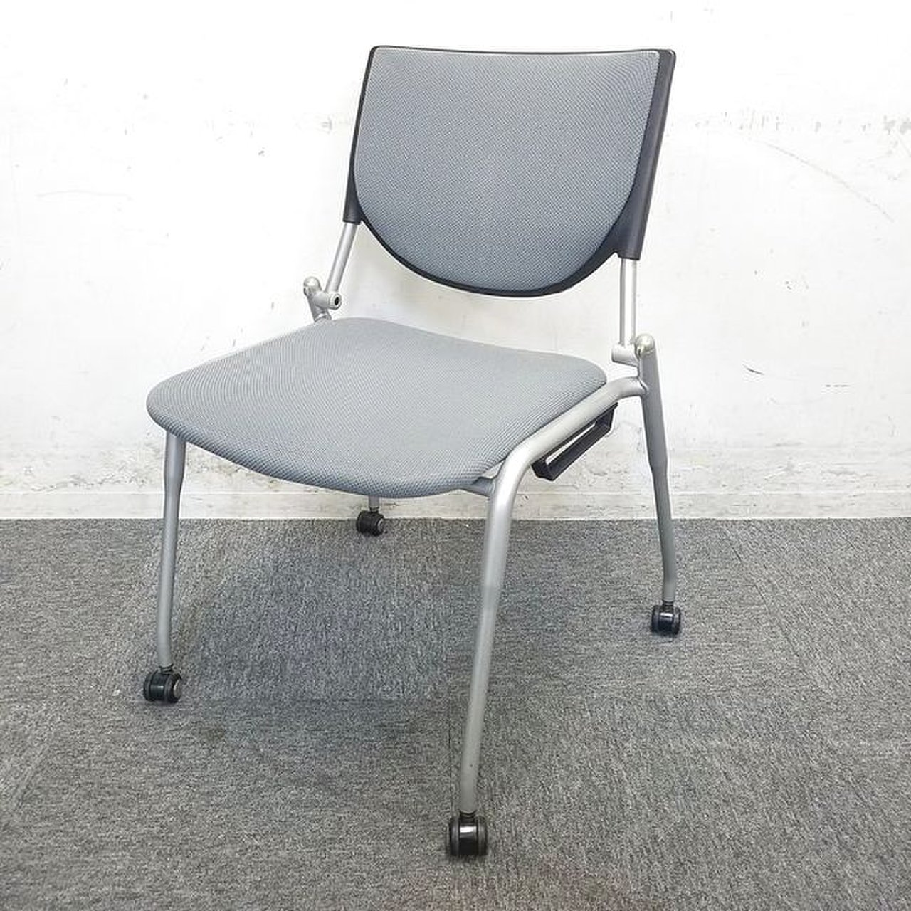 【７脚入荷】オカムラ製｜プロスタックシリーズ｜使い勝手抜群のネスティングチェア入荷致しました！
                        プロスタック 
                                    中古
            