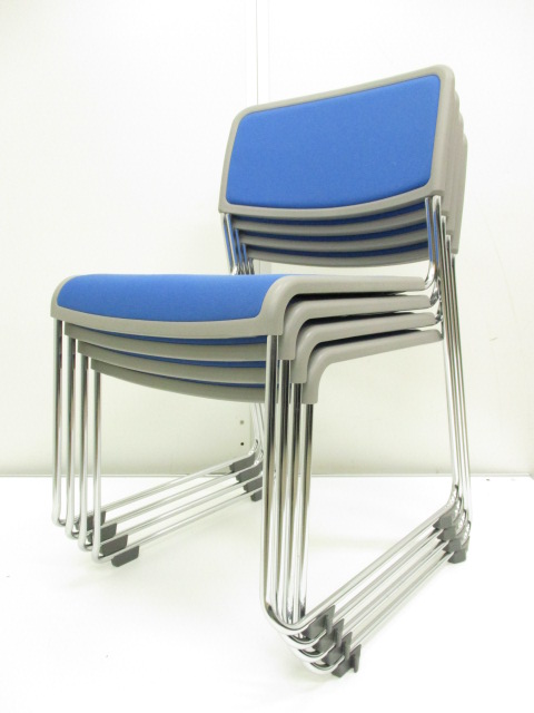 【お得なセット商品】会議・ミーティング・研修・イベント等で活躍!!収納可能なスタッキングチェア!!
                        890シリーズ
                                    中古
            