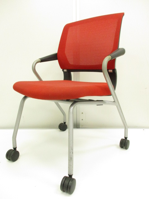 【脳の働き、活発にします!!】暖色で議論が進む!!!!収納可能なネスティングチェア!!【背メッシュ!!】
                        サテリテ（キャスタータイプ） 
                                    中古
            