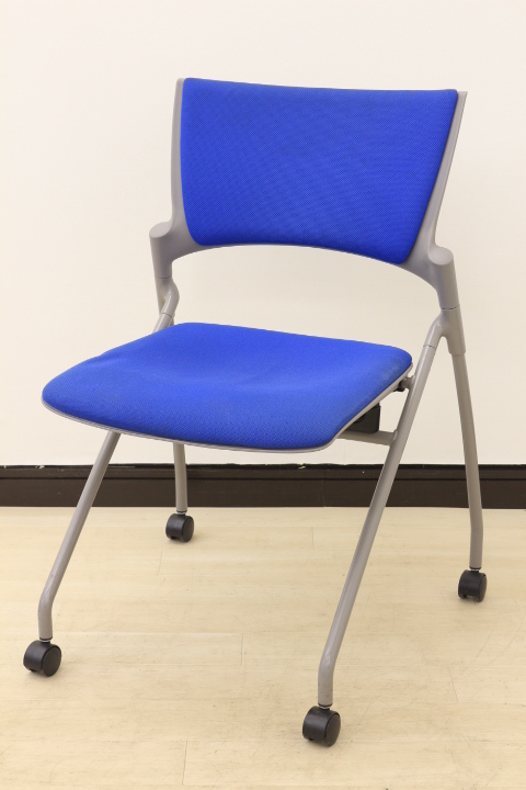 【4脚までなら送料一緒!!】会議用チェアの中でも座り心地に定評アリ!!イトーキ製マノス【座面毛羽立ちあり】【J】
                        マノス 
                                    中古
            