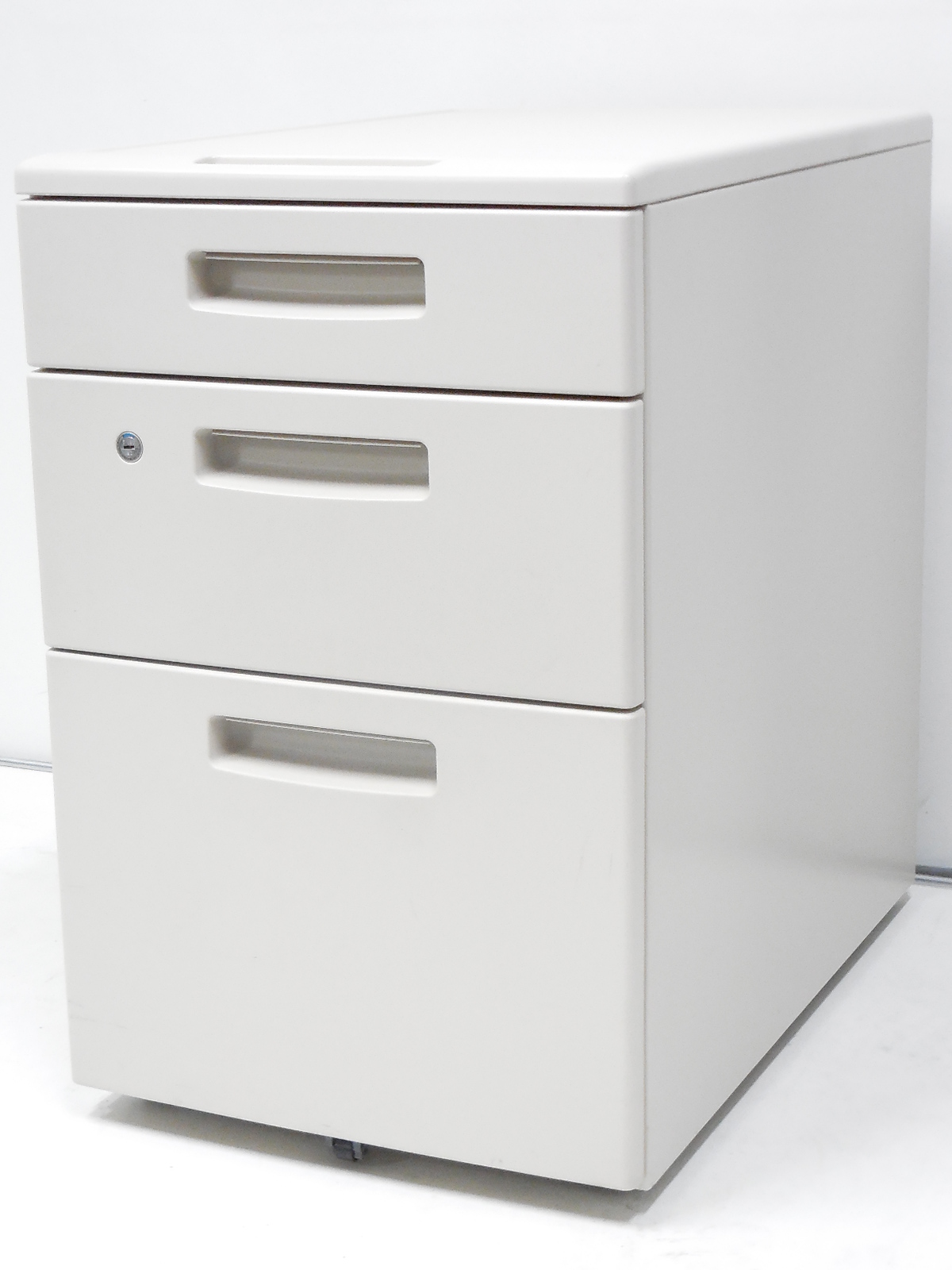 【個人のファイル収納にオススメ！】買い増し、レイアウト変更のお客様にオススメ！
                        BS
                                    中古
            