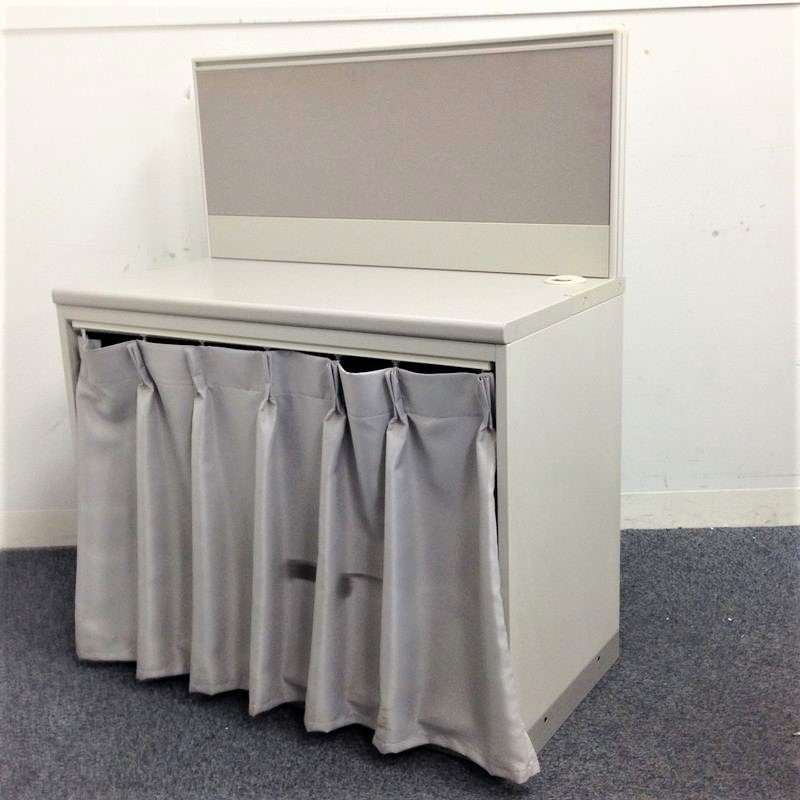 色々な用途で使えるキャビネット！使い方はあなた次第！ぜひチェックを！
                        シンライン 
                                    中古
            