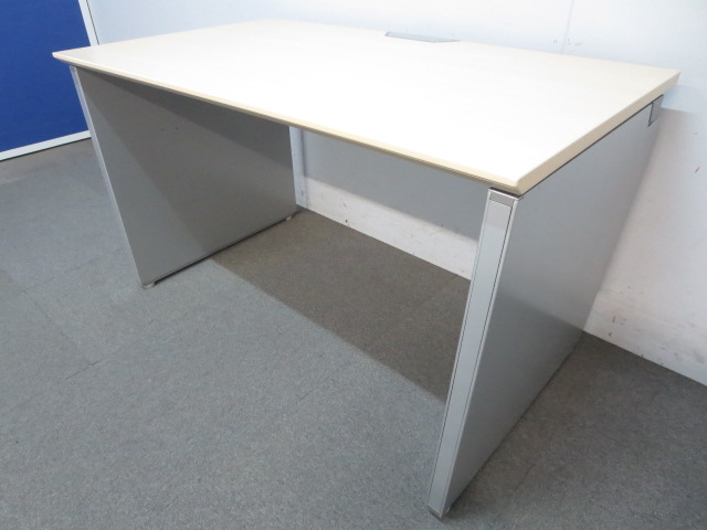 【グレード感のあるデザイン！】■プロユニット（ProUnit）平デスク　■W1200mm　パネル脚
                        プロユニット 
                                    中古
            