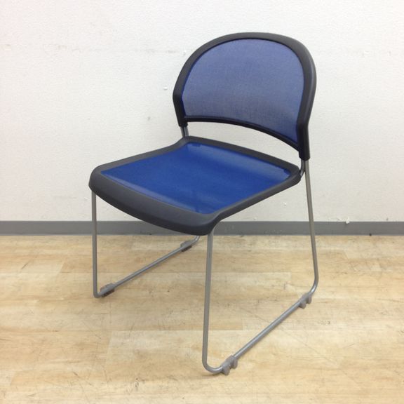 【限定3脚！】応接室や会議室におすすめなメッシュタイプのミーティングチェアです■！■使わない時は重ねて収納可能　オフィスの最先端！
                        その他シリーズ
                                    中古
            