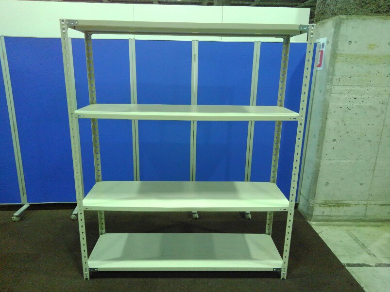 上下ボルト式タイプの中古ラックが3台入荷致しました。　天地4段　耐荷重：段/150kg　全段で750kgまで　 
※マテハン本舗の中古商品は、千葉県柏市に在庫がございます。
                        不明
                                    中古
            