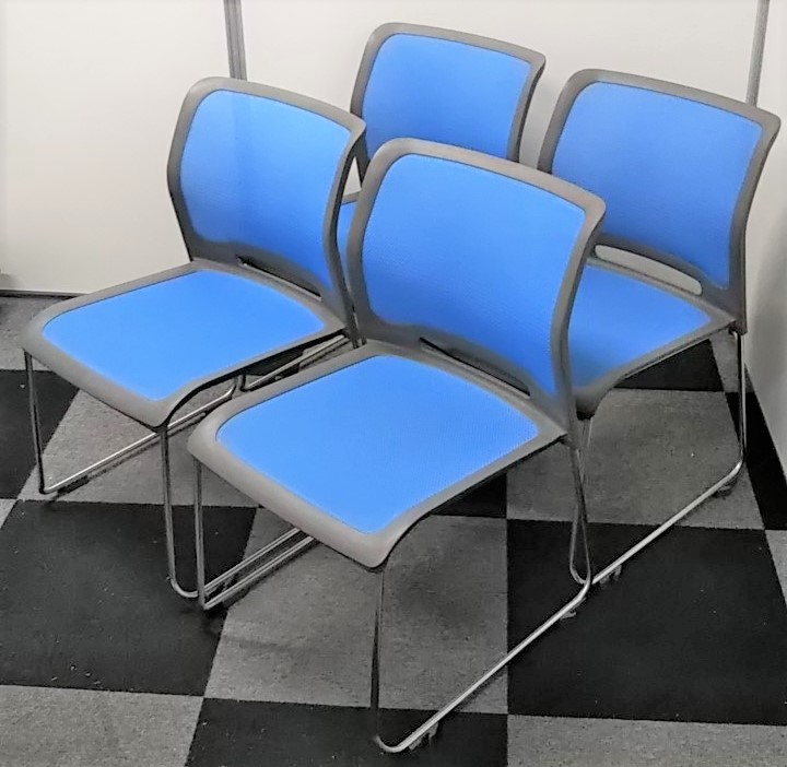 【ミーティングチェアが4脚セットで10％OFF！】コクヨ製　ウィティ　重ねて収納できます！
                        ウィティ
                                    中古
            