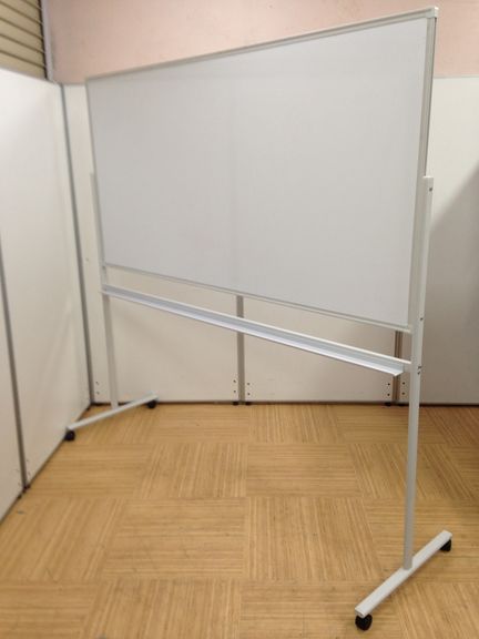 【残り4台！】定番W1800MM片面ホワイトボード入荷致しました！　
                        その他シリーズ
                                    中古
            