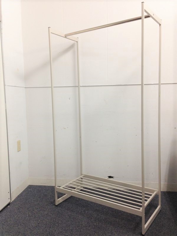 【スペースの有効活用！】ハンガー＋物置も設置！イトーキ製の頑丈な商品！
                        その他
                                    中古
            